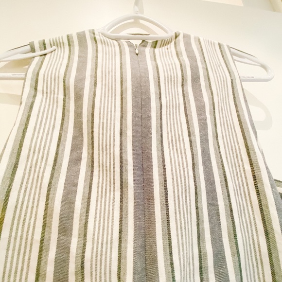 Cute 3/4 length Intermix summer jumpsuit! - Picture 5 of 6